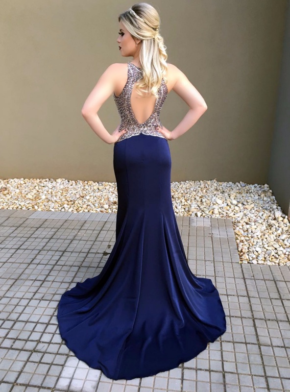 vestido para madrinha de casamento na cor azul marinho