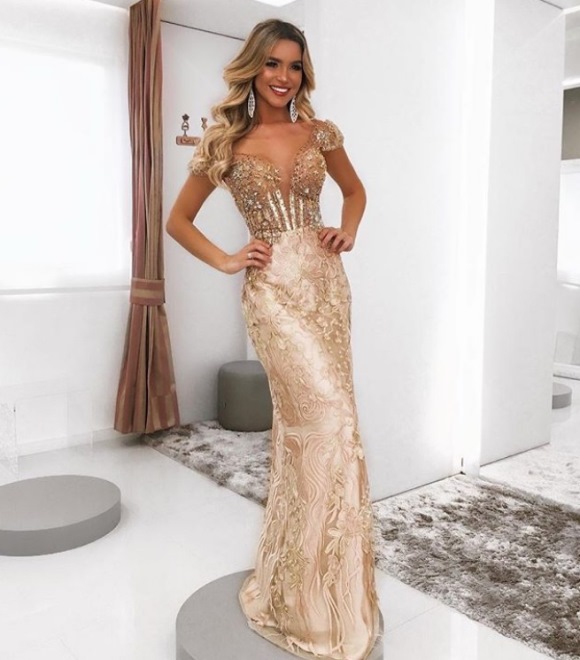 vestido longo para casamento dourado