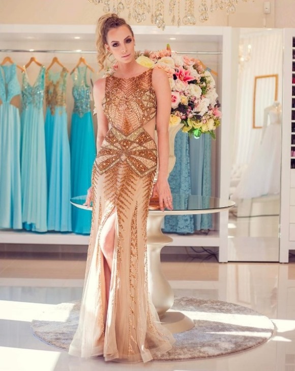 vestido de festa dourado