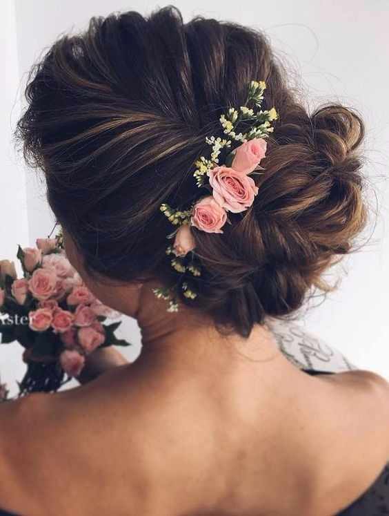 penteados com flores