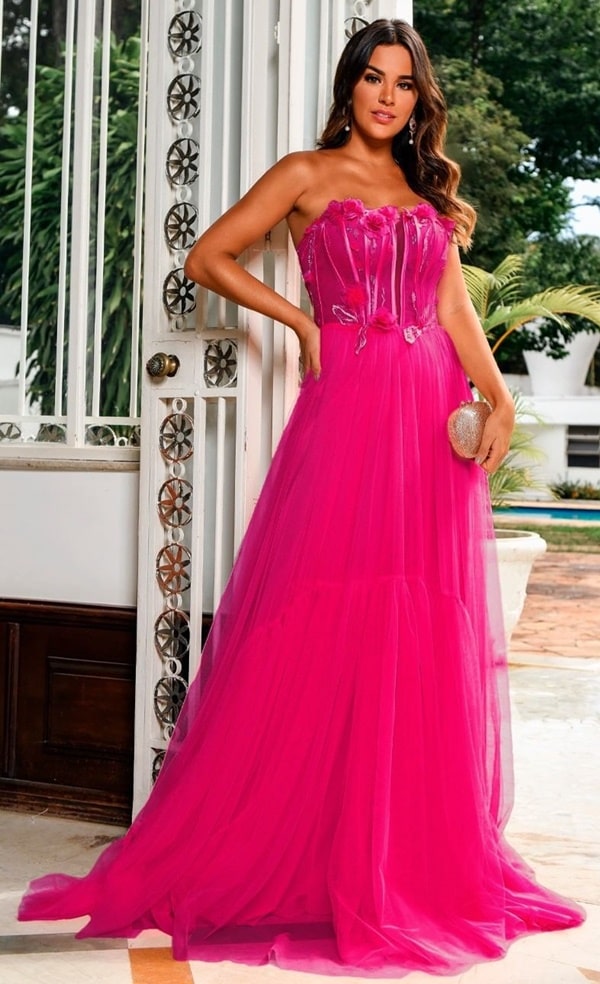 vestido de festa longo pink com corepete bordado com mini flores 3D