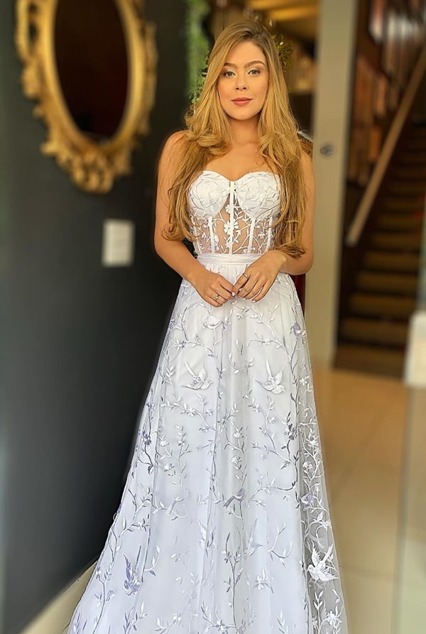 vestido longo branco com corpete para noiva mini wedding