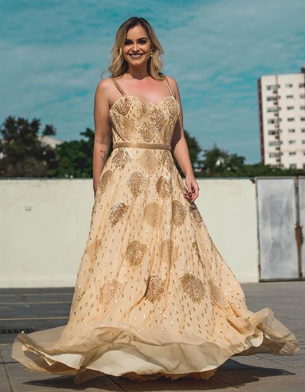 vestido de festa dourado 