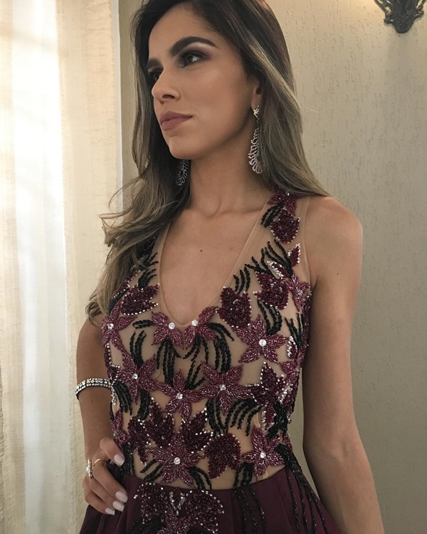 vestido de festa marsala bordado