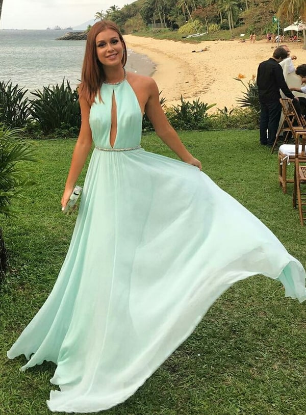 Marina Ruy Barbosa vestido de festa verde claro