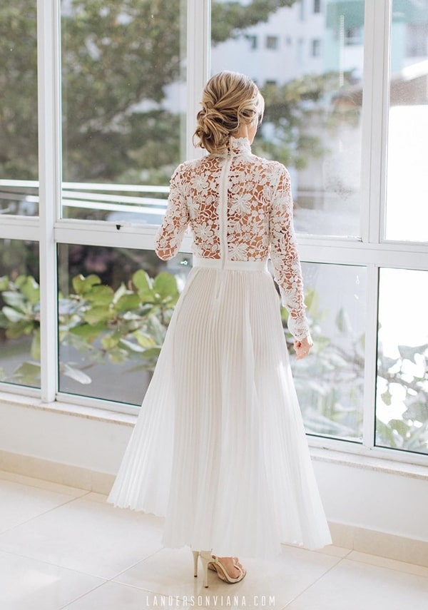 Vestido branco midi rendado para noiva casamento civil ou mini wedding