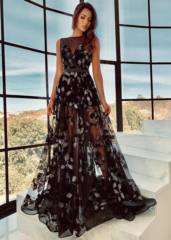 vestido preto transparencia