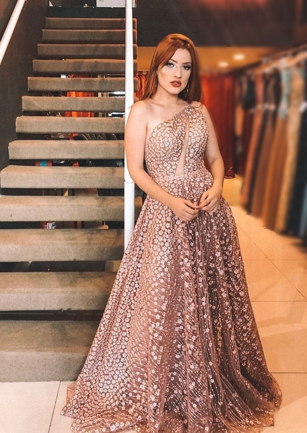 vestido nude estilo princesa