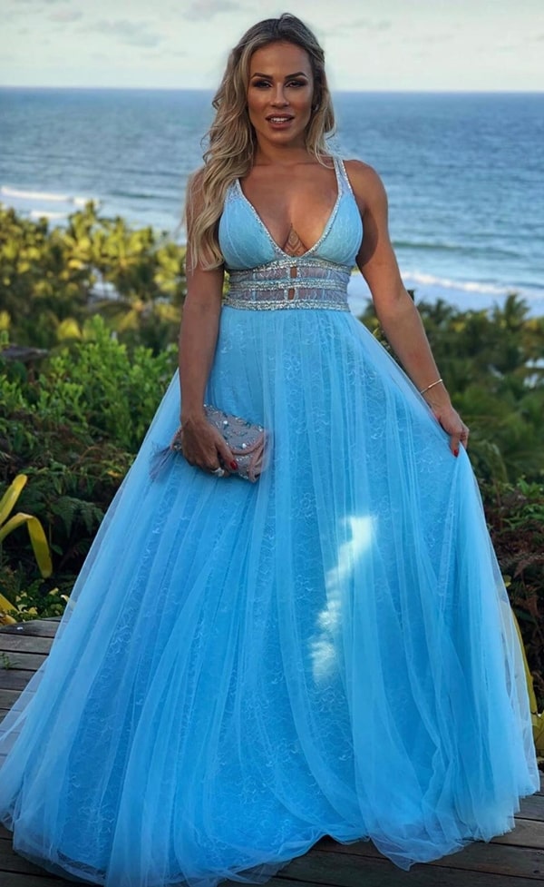 vestido longo azul serenity para madrinha de casamento