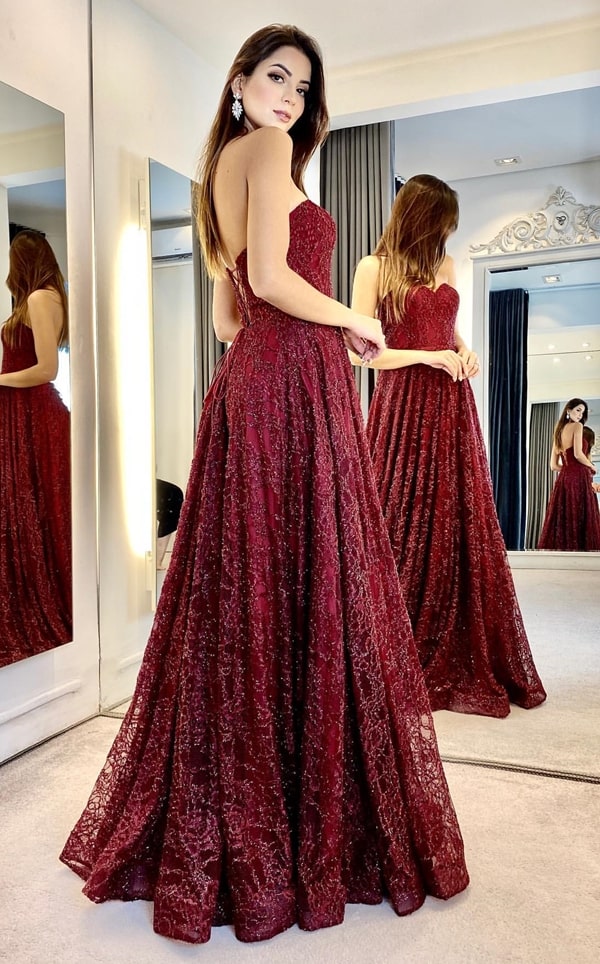 vestido plissado longo marsala