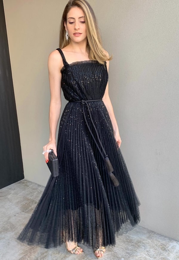 vestido midi rodado preto