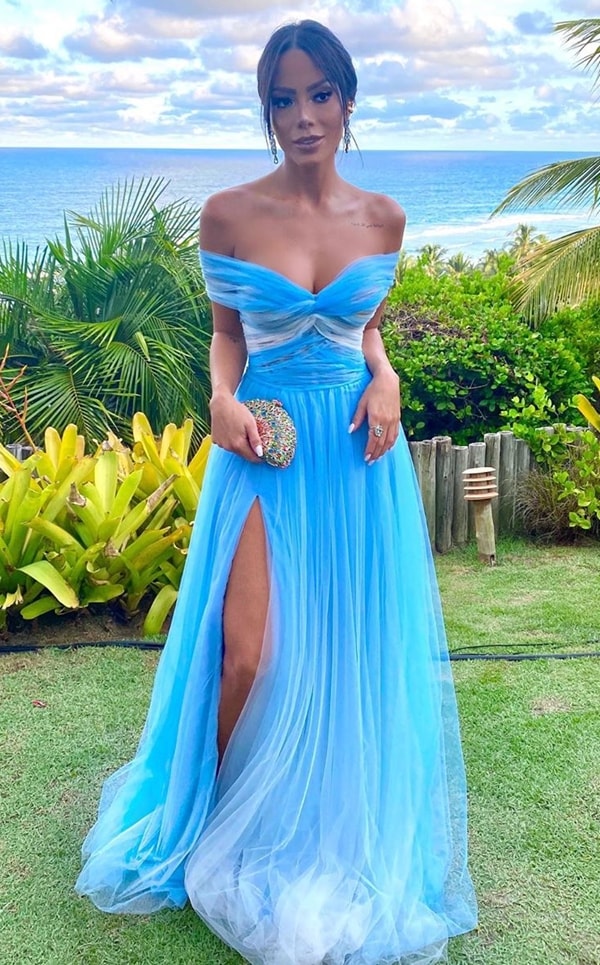 vestido azul claro para madrinha de casamento na paraia