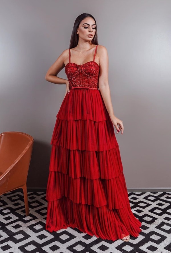 vestido de festa vermelho com corpete bordado