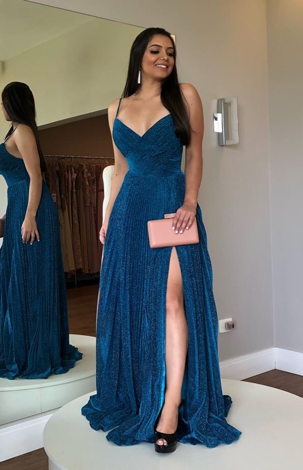 vestido longo azul com brilho para madrinha de casamento