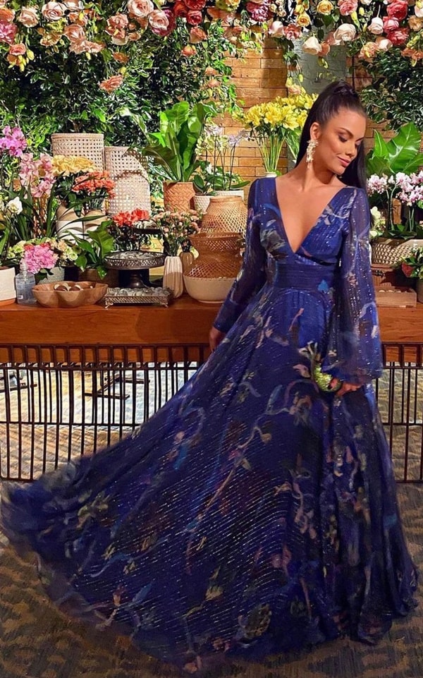 vestido de festa longo azul royal estampado para madrinha de casamenyo