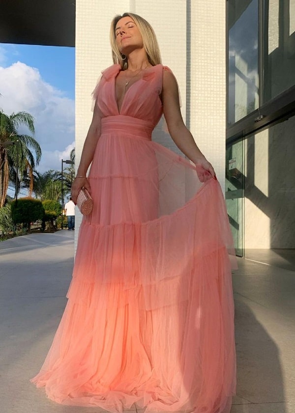 vestido longo pêssego de tule para madrinha de casamento