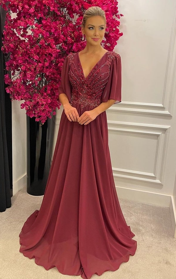 vestido de festa longo marsala bordad com mangas para mã eda noiva