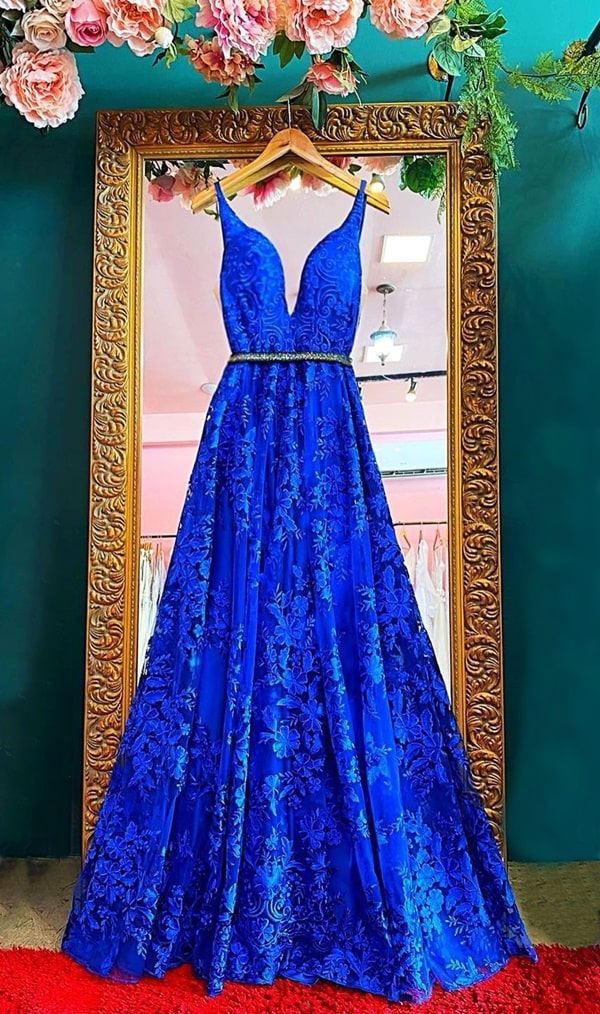 vestido de festa longo azul bic rendado