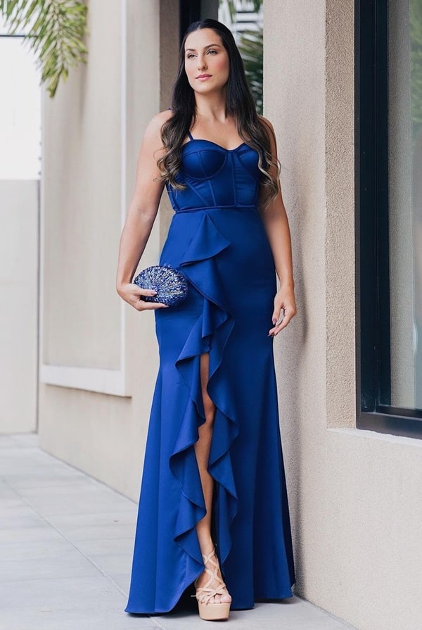 vestido longo azul royal com fenda para madrinha de casamento