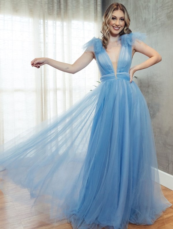 vestido longo azul serenity de tule para madrinha de casamento