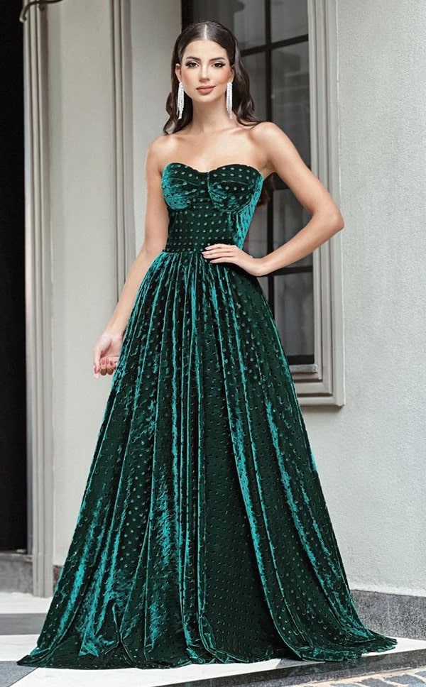 vestido verde esmeralda de veludo