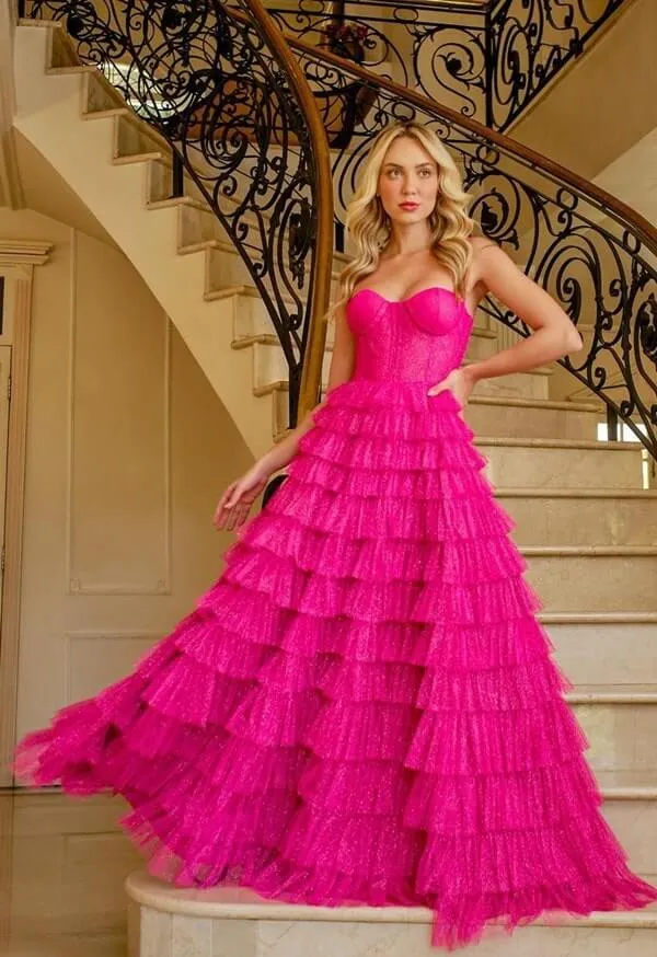 vestido de festa longo rosa pink de tule glitter com corselete e saia ampla com babados