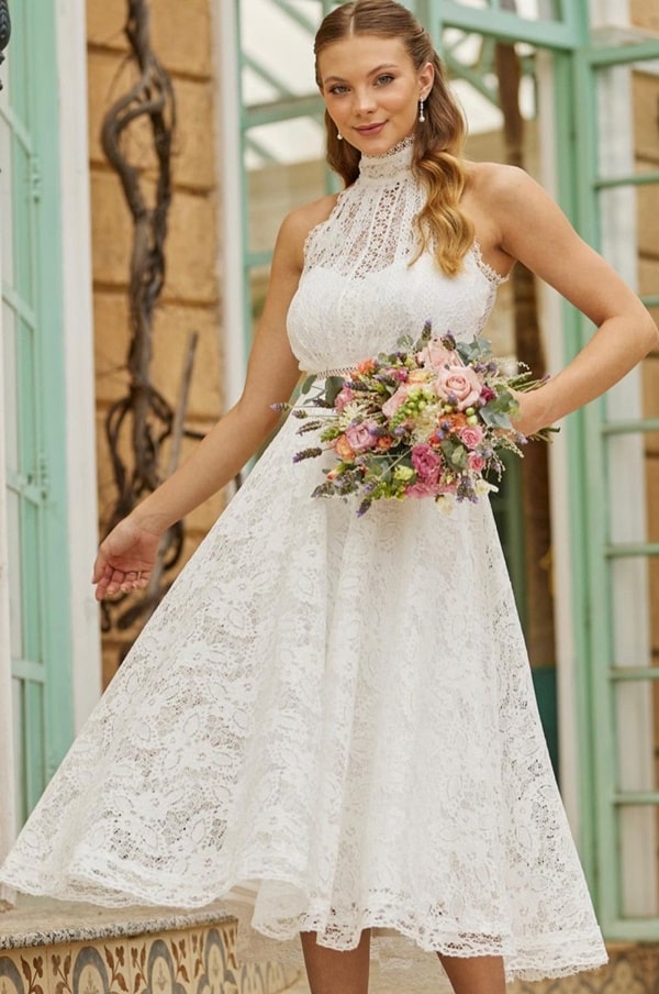 vestido branco midi renda para noiva civil