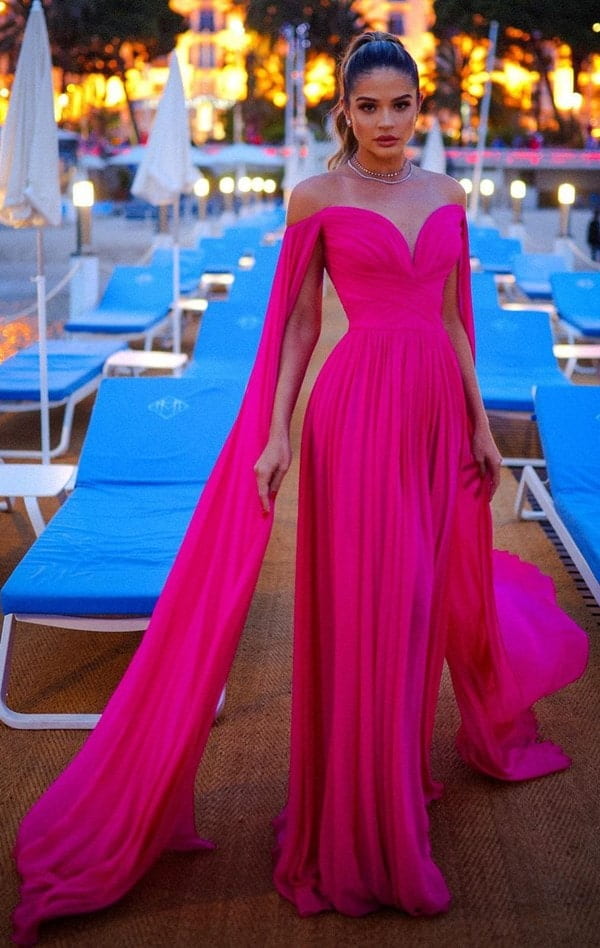Thassia Naves vestido de festa longo pink