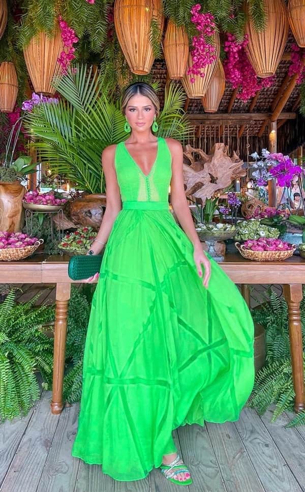 vestido de festa verde Thassia Naves