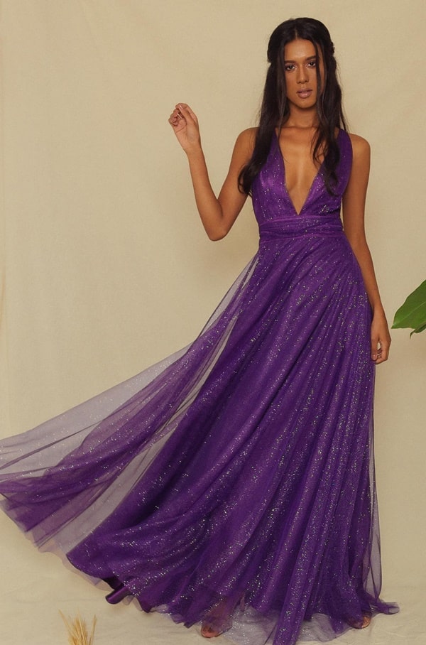 vestido de festa longo roxo com brilho para madrinha de casamento