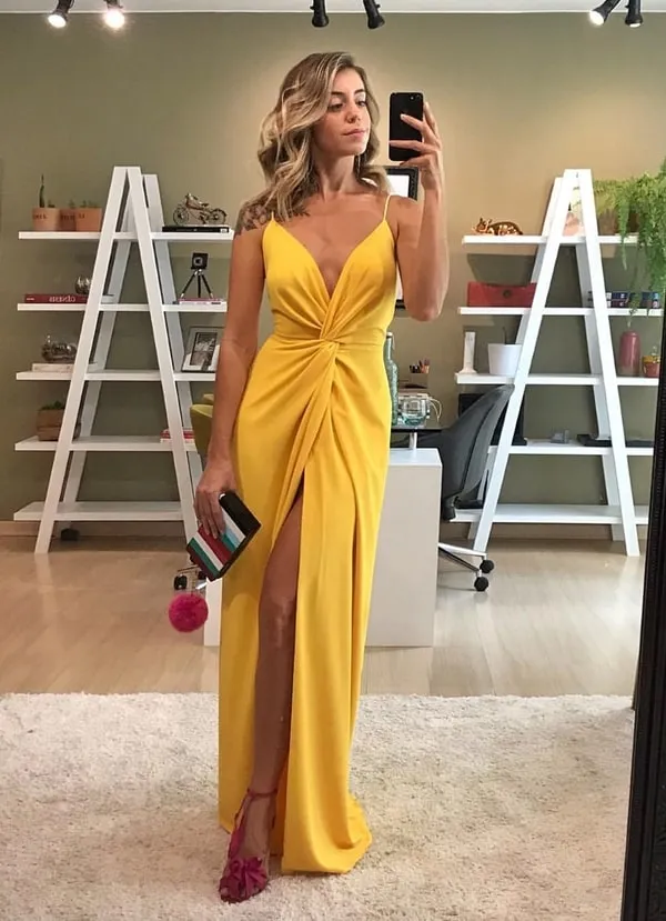 vestido longo amarelo