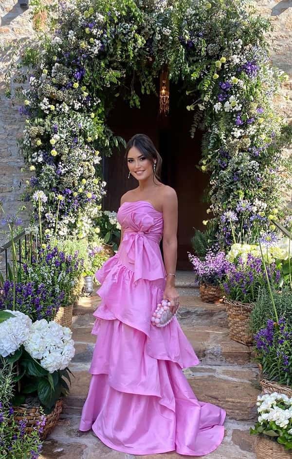 vestido rosa para madrinha de casamento no campo