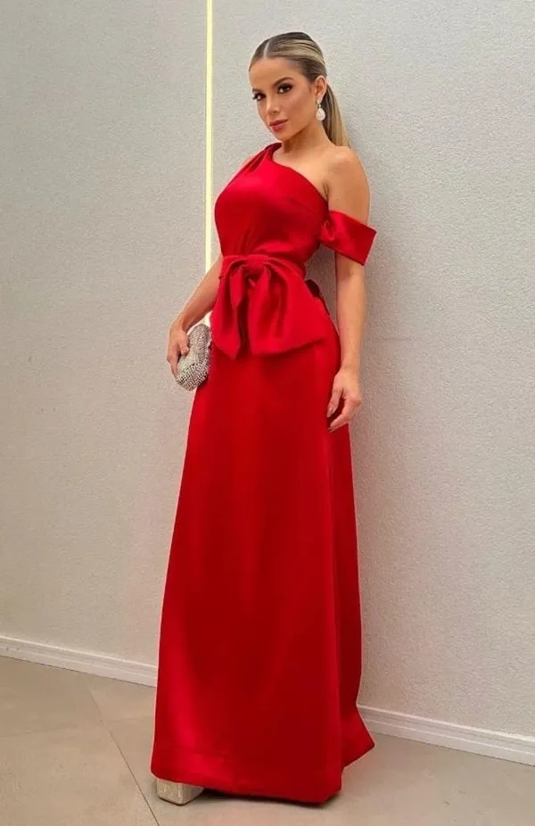 vestido longo para convidada de casamento à noite, vestido longo vermelho com laço na cintura
